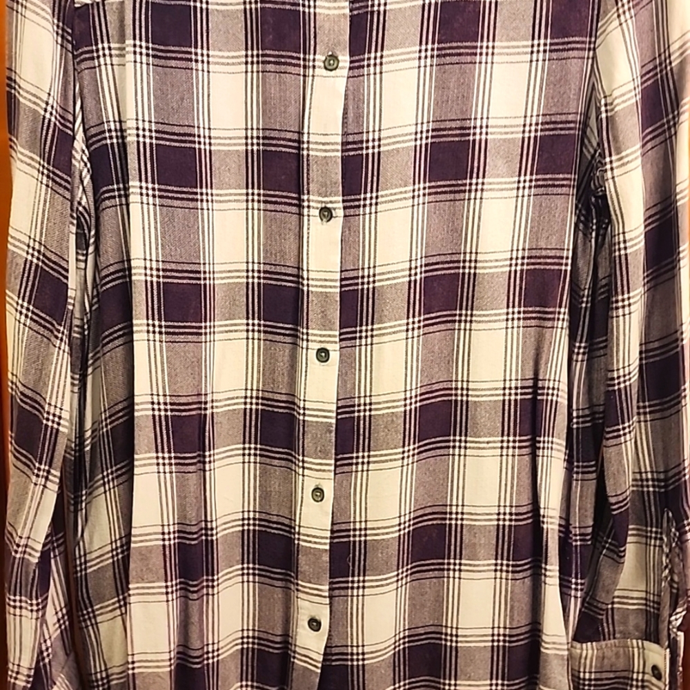 Womens plaid button back